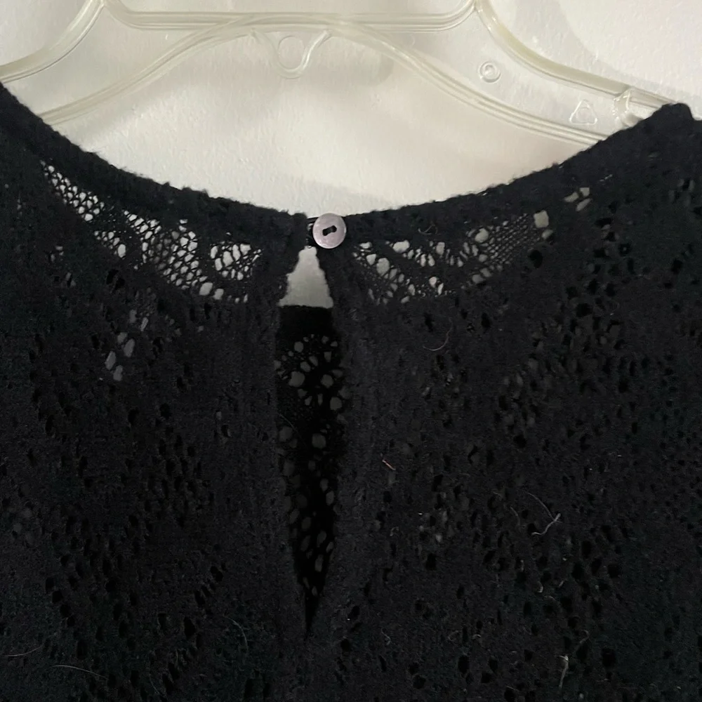 Free People Size Small Black Lace Sweater Dress Puff Sleeve Excellent‎ Condition